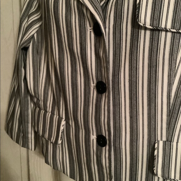 Nine & company jacket black and white striped stretchy lots of buttons - Picture 7 of 10